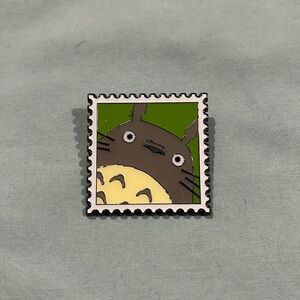 Totoro enamel pin